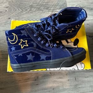 Vans Sk8-Hi
Mickey Mouse 
Disney Sorcerer's Apprentice
Men’s 5.5 
Women’s 7